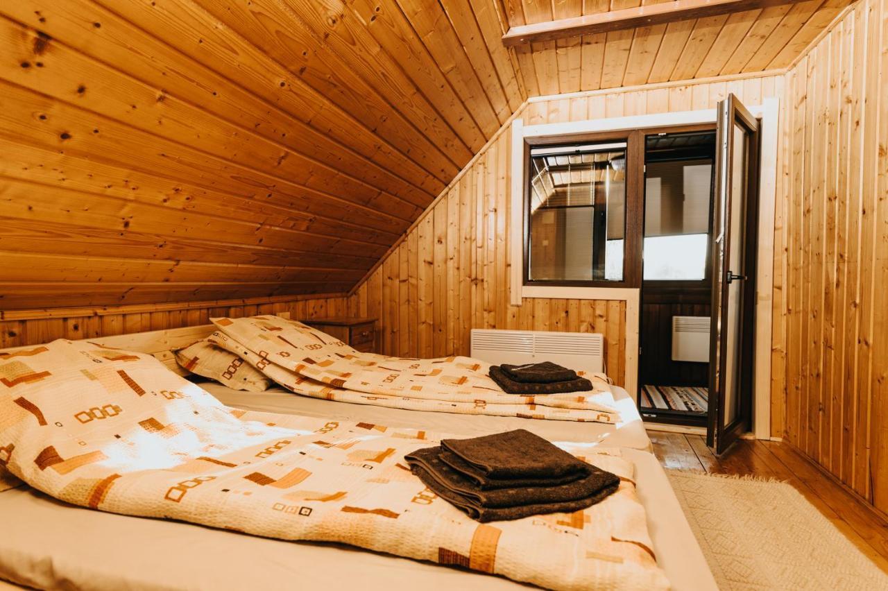 Sugopatak Kulcsoshaz Villa Izvoare  Buitenkant foto